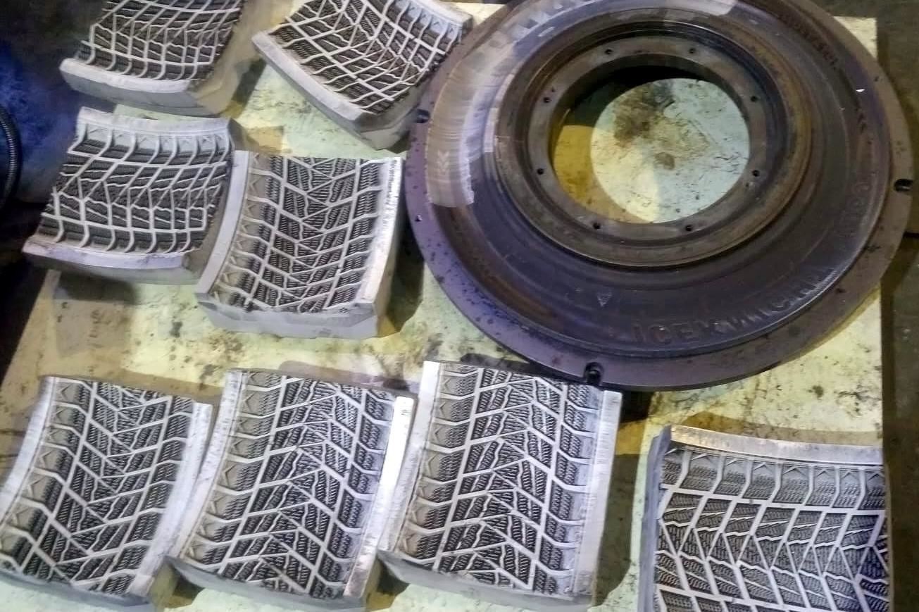 tyre mold cleaning2